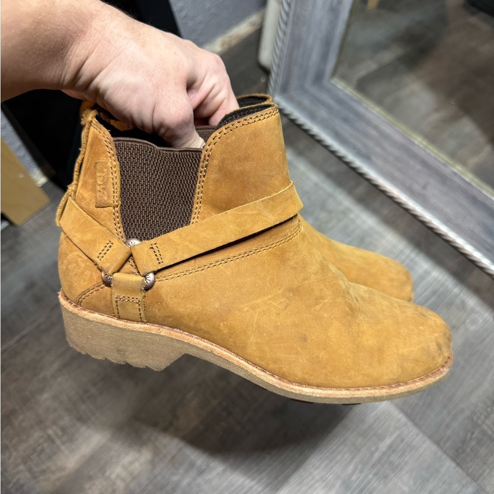 Teva Womens Ankle Booties Brown‎ Suede Comfortable Walking Shoes